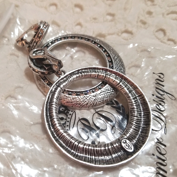 NEW Premier Designs Clip on Crystal Hoop Earrings - Picture 5 of 7